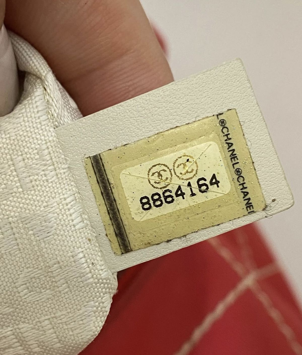 Сумка Chanel. Текстиль з брошками
