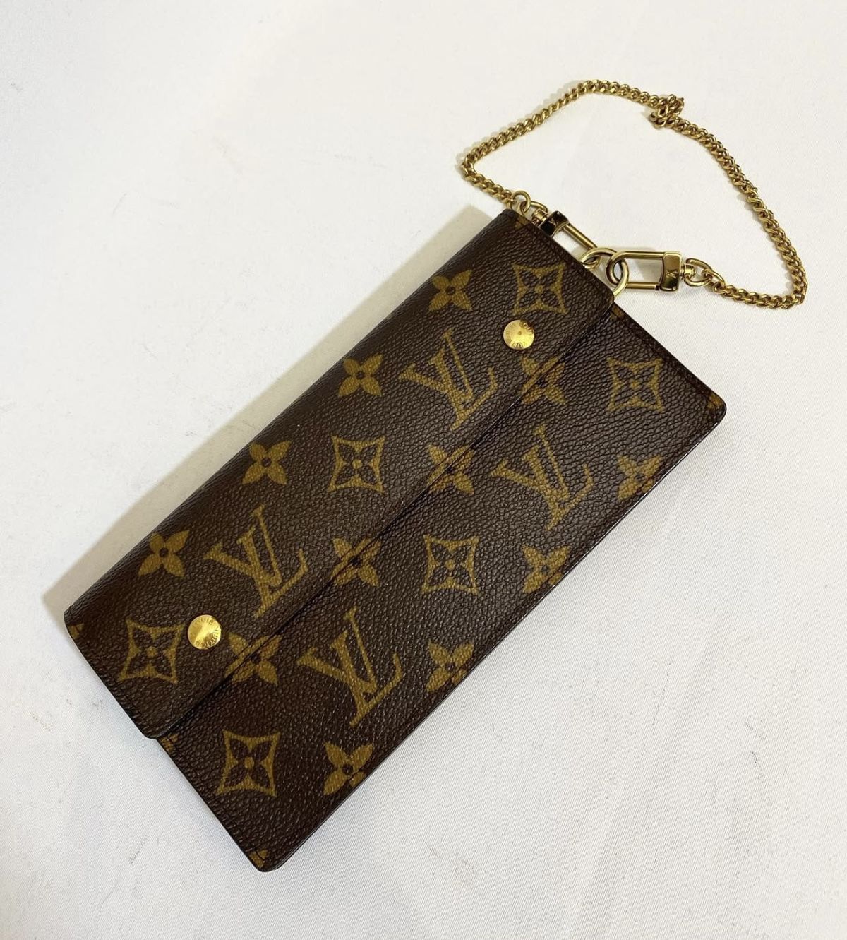 Гаманець Louis Vuitton. Є цепочка 