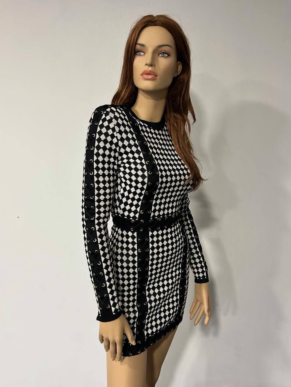 Сукня Balmain з чорно-білим принтом. Розмір S