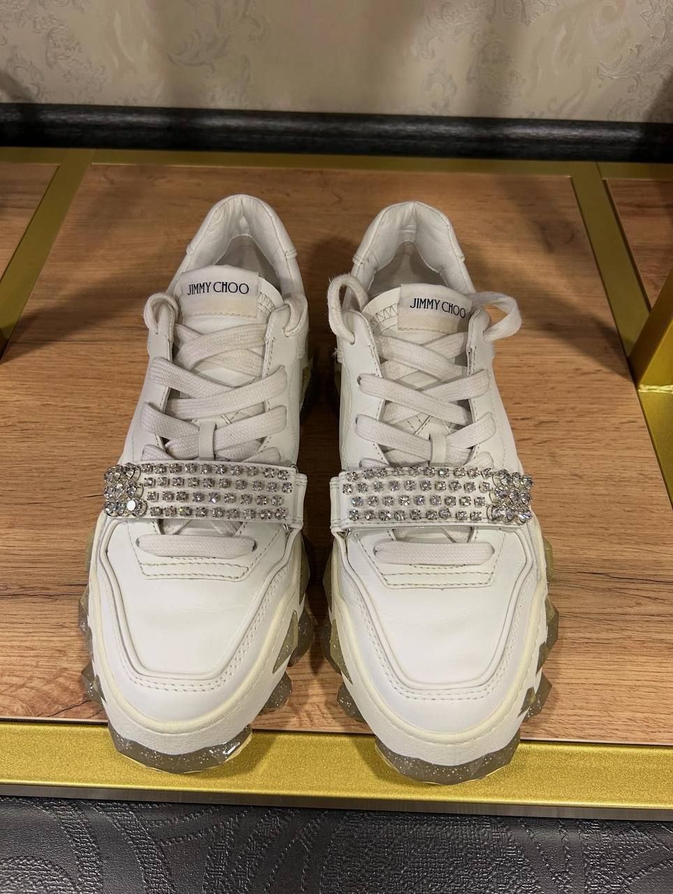 Білі кросівки Jimmy Choo. Розмір 38