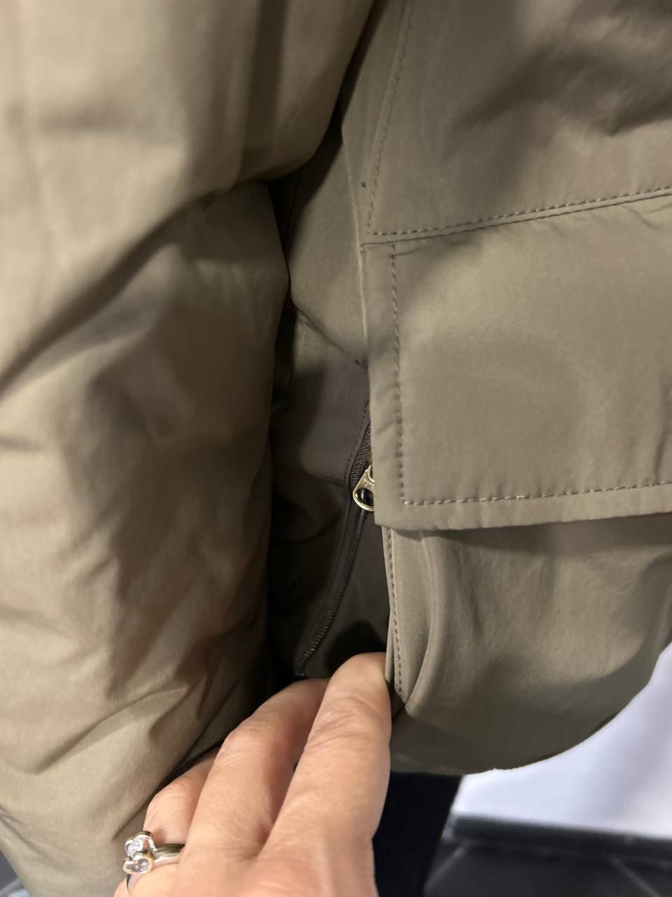 Куртка-парка Woolrich. Розмір M