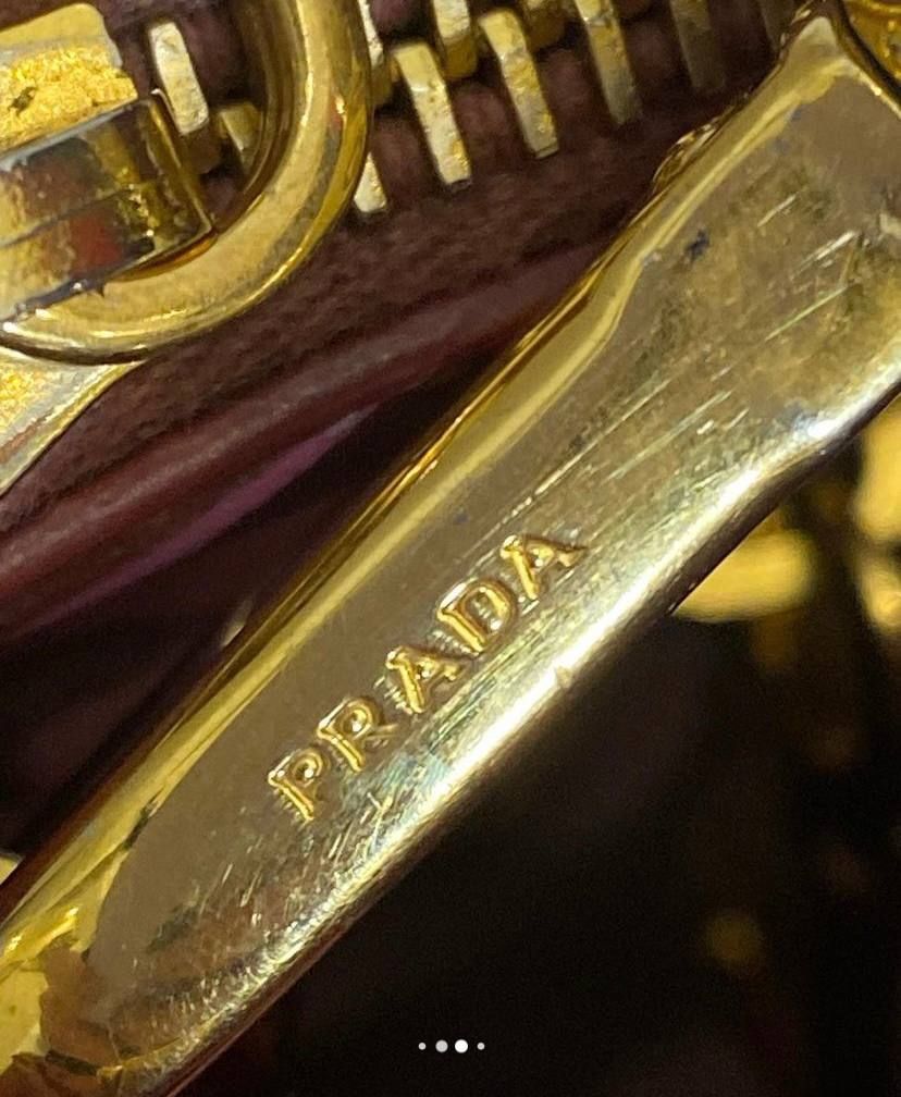 Сумка Prada. 