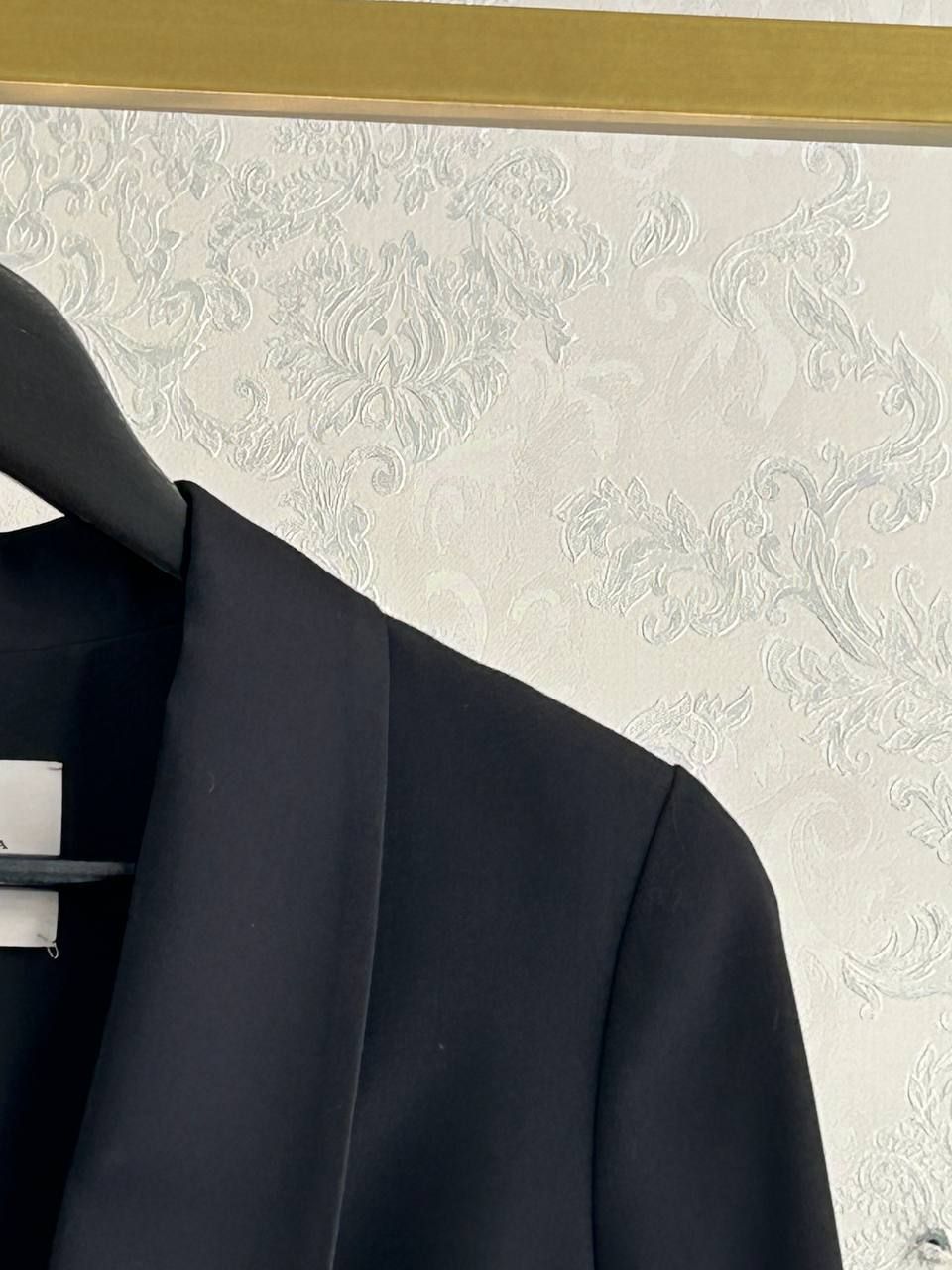 Піджак смокінг Carolina Herrera. Розмір S-М