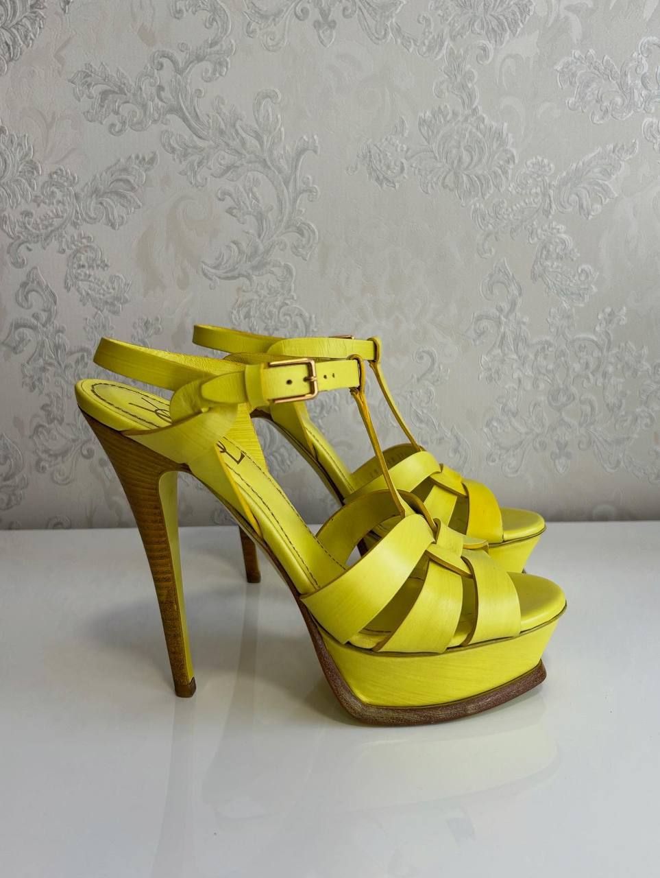 Босоніжки YSL. Розмір 37.5