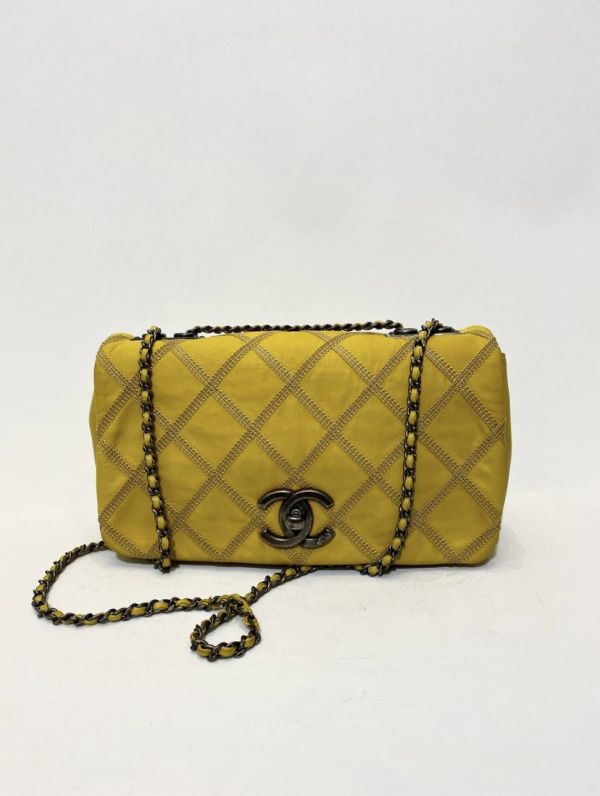 Сумка Chanel жовтого кольору