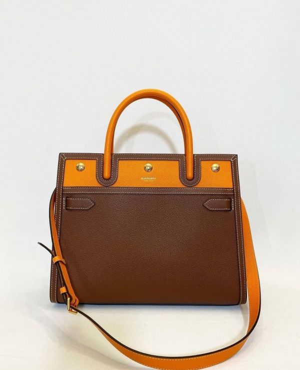 Нова сумка Burberry