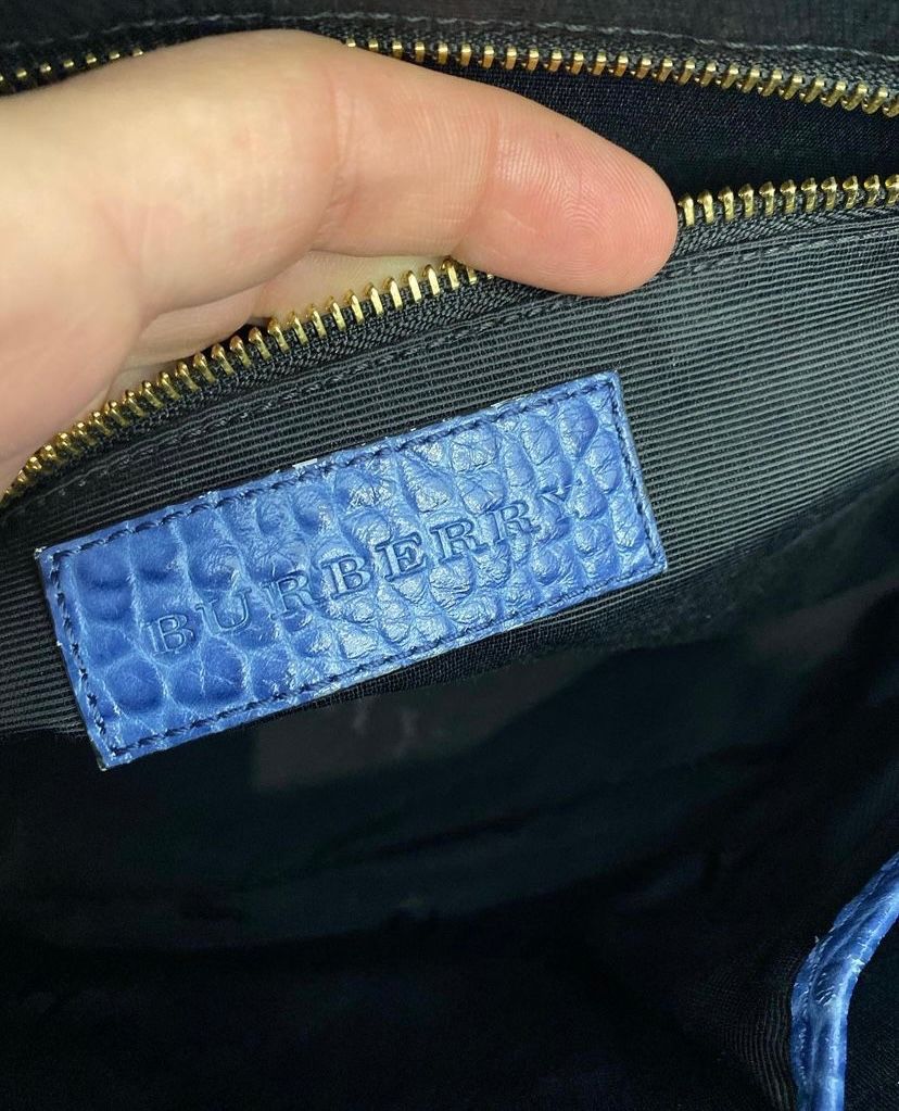 Сумка Burberry блакитного кольору