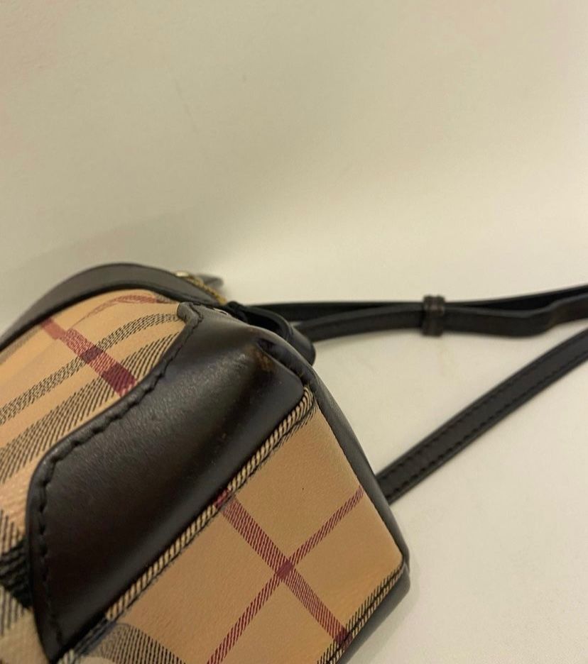 Сумка кросбоді Burberry