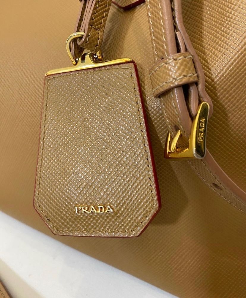 Сумка Prada